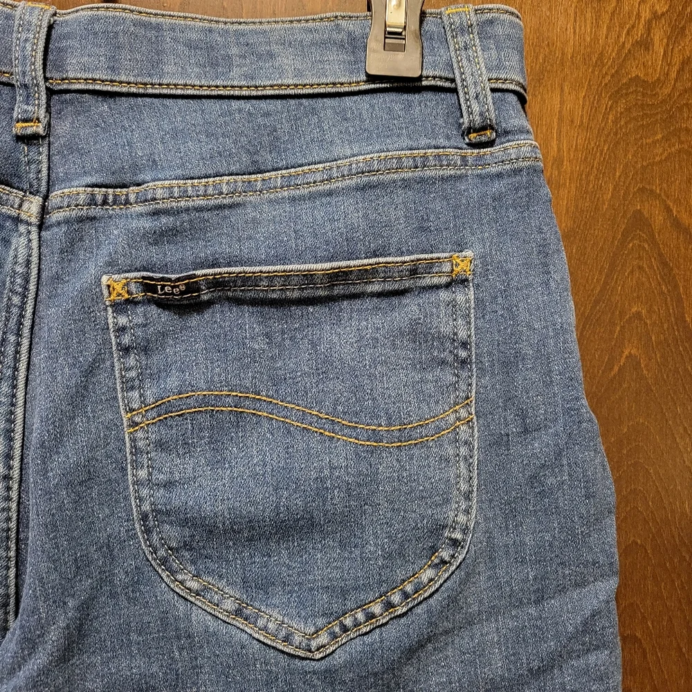 Lee Capri Jeans - Picture 6 of 10
